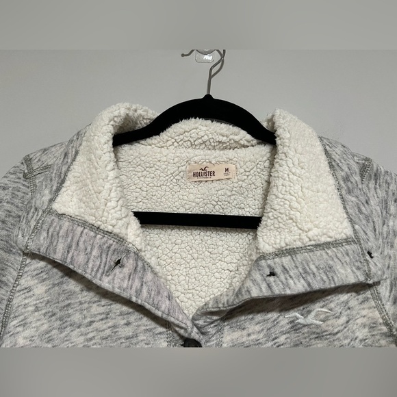 Hollister Sherpa Lined Sweatshirt Jacket Size Medium - Picture 3 of 6